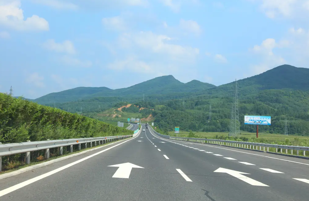 广州市两条高速公路扩建